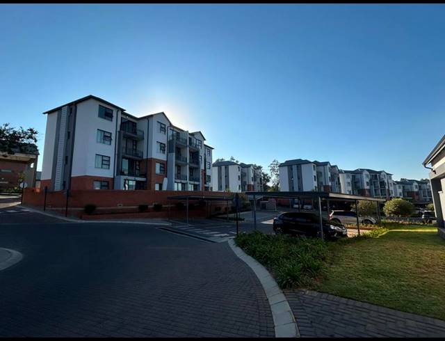 2 BEDROOM APARTMENT FOR SALE IN SILVER LAKES